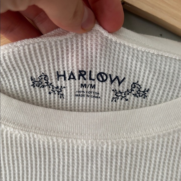 Harlow Aspen Colorado Waffle Knit Sweatshirt – Size M - Picture 4 of 6